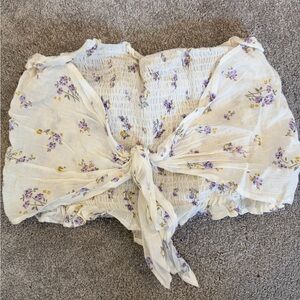 La Hearts White Floral Tie-Front Crop Top